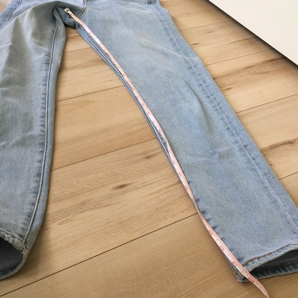 (Sold) Levi’s Wedgie Straight Washed - Picture 8 of 9